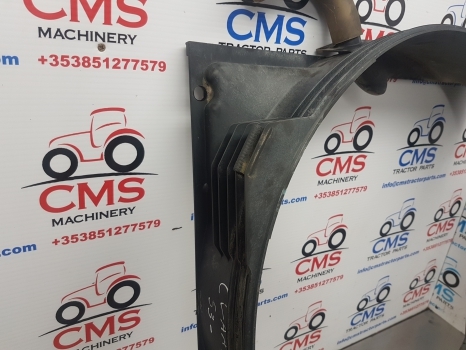 Claas Arion 500, 600 Series 530, 640 Radiator Cowl 0021635411, 21635411 - Radiator: picture 4 Claas Arion 500, 600 Series 530, 640 Radiator Cowl 0021635411, 21635411 - Radiator: picture 4