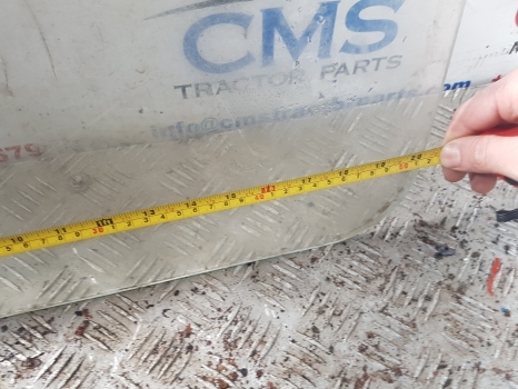 David Brown 990x, Cab Glass, Qcab Wide Door Type 00000 - Door and parts for Farm tractor: picture 3 David Brown 990x, Cab Glass, Qcab Wide Door Type 00000 - Door and parts for Farm tractor: picture 3