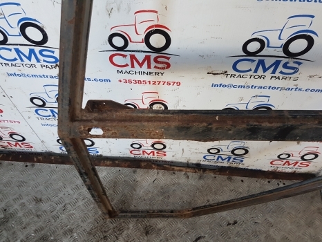 David Brown Case 1490, 1494, 1390, 1394 Cab Door Frame Left K303283 - Door and parts for Farm tractor: picture 4 David Brown Case 1490, 1494, 1390, 1394 Cab Door Frame Left K303283 - Door and parts for Farm tractor: picture 4