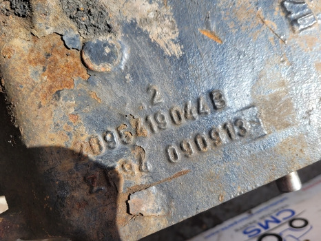 Deutz Agrotron 6120.4 Transmission Gearbox Housing 0.900.2186.6, 2095.419.044 - Gearbox: picture 4 Deutz Agrotron 6120.4 Transmission Gearbox Housing 0.900.2186.6, 2095.419.044 - Gearbox: picture 4