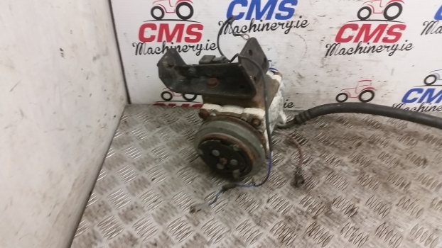 Fiat F, F- Dt Ford 30 Series F140, F130, F100 Air Compressor 5165548, 51219592 - A/C compressor for Farm tractor: picture 4 Fiat F, F- Dt Ford 30 Series F140, F130, F100 Air Compressor 5165548, 51219592 - A/C compressor for Farm tractor: picture 4