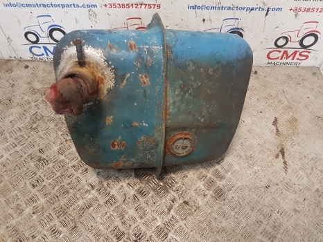 Ford 4000,  4600 Fuel Tank Original E2nn9002ba, E3nn9002kb, 83935630 - Fuel tank for Agricultural machinery: picture 2 Ford 4000,  4600 Fuel Tank Original E2nn9002ba, E3nn9002kb, 83935630 - Fuel tank for Agricultural machinery: picture 2