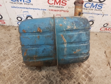 Ford 4000,  4600 Fuel Tank Original E2nn9002ba, E3nn9002kb, 83935630 - Fuel tank for Agricultural machinery: picture 4 Ford 4000,  4600 Fuel Tank Original E2nn9002ba, E3nn9002kb, 83935630 - Fuel tank for Agricultural machinery: picture 4