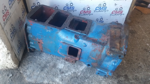 Ford 5610, 7610, 6610, 7710, 7810, 7910, 8210 Transmission Housing E2nn7006ea - Gearbox: picture 1 Ford 5610, 7610, 6610, 7710, 7810, 7910, 8210 Transmission Housing E2nn7006ea - Gearbox: picture 1