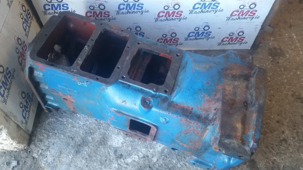 Ford 5610, 7610, 6610, 7710, 7810, 7910, 8210 Transmission Housing E2nn7006ea - Gearbox: picture 2 Ford 5610, 7610, 6610, 7710, 7810, 7910, 8210 Transmission Housing E2nn7006ea - Gearbox: picture 2
