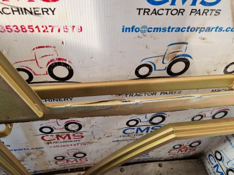 Door and parts Ford 655, 550, 555 Loader, Digger, Cab Door Frame Lhs 83918765: picture 8