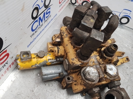 Ford 655, 655a, 550, 555, 555a Digger Loader Control Hydraulic Valve Complete - Hydraulic valve for Backhoe loader: picture 4 Ford 655, 655a, 550, 555, 555a Digger Loader Control Hydraulic Valve Complete - Hydraulic valve for Backhoe loader: picture 4