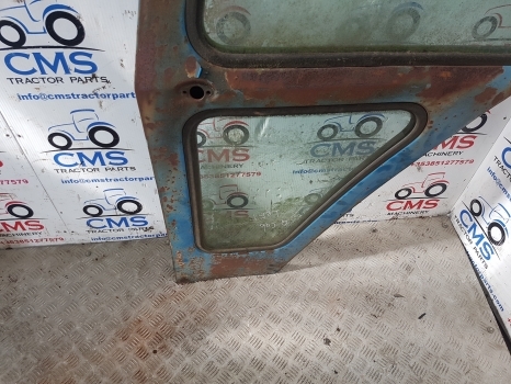 Ford 7710, 7700 Tw10, Tw20 Q Cab Door Left Assembly D8nn9420125bb, D8nn9420125bc - Door and parts for Farm tractor: picture 2 Ford 7710, 7700 Tw10, Tw20 Q Cab Door Left Assembly D8nn9420125bb, D8nn9420125bc - Door and parts for Farm tractor: picture 2