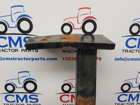 Ford New Holland 40, Ts Series, Ts110, 8340 Foot Step Lhs 82007896, 82007892 - Footstep for Agricultural machinery: picture 2 Ford New Holland 40, Ts Series, Ts110, 8340 Foot Step Lhs 82007896, 82007892 - Footstep for Agricultural machinery: picture 2