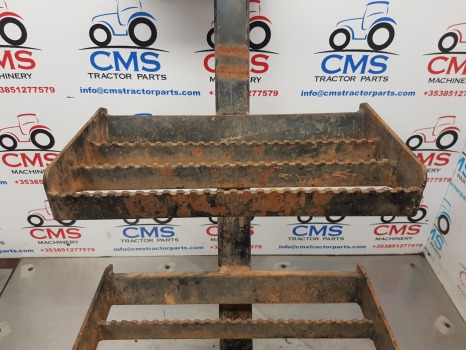 Ford New Holland 40, Ts Series, Ts110, 8340 Foot Step Lhs 82007896, 82007892 - Footstep for Agricultural machinery: picture 4 Ford New Holland 40, Ts Series, Ts110, 8340 Foot Step Lhs 82007896, 82007892 - Footstep for Agricultural machinery: picture 4