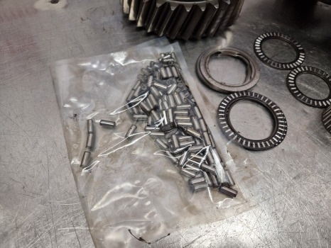 Ford New Holland 6610, 5610, 10 Series, Reduction Gear Box Kit E0nn7d055ab - Gearbox: picture 4 Ford New Holland 6610, 5610, 10 Series, Reduction Gear Box Kit E0nn7d055ab - Gearbox: picture 4