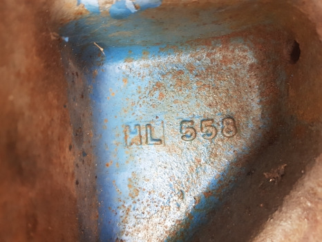 Ford Schindler 8200, 8100 Front Axle Support Bracket Hl558 - Suspension: picture 4 Ford Schindler 8200, 8100 Front Axle Support Bracket Hl558 - Suspension: picture 4