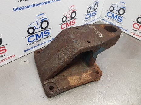 Ford Schindler 8200, 8100 Front Axle Support Bracket Hl558 - Suspension: picture 3 Ford Schindler 8200, 8100 Front Axle Support Bracket Hl558 - Suspension: picture 3