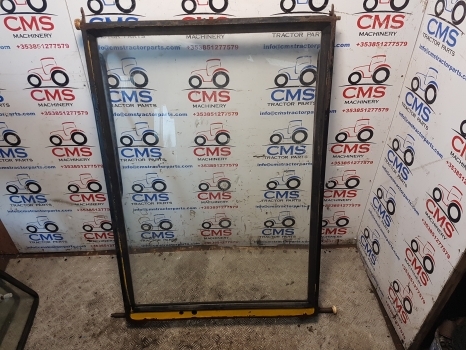 Jcb 3cx Sitemaster Rear Window Frame With Glass 121/07000, 92606001, 657/00018 - Window and parts for Backhoe loader: picture 1 Jcb 3cx Sitemaster Rear Window Frame With Glass 121/07000, 92606001, 657/00018 - Window and parts for Backhoe loader: picture 1