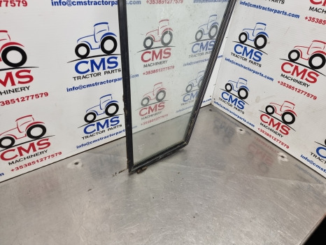 John Deere 3130, 3030,  Cab Door Glass Lower Assy Al27356 - Window and parts: picture 3 John Deere 3130, 3030,  Cab Door Glass Lower Assy Al27356 - Window and parts: picture 3