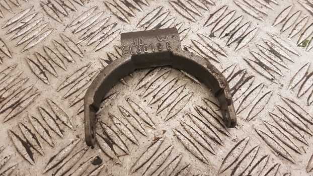 John Deere 40, 50 Series 2040, 2140, 3050, 3350 Differential Lock Fork L36198 - Differential gear for Farm tractor: picture 2 John Deere 40, 50 Series 2040, 2140, 3050, 3350 Differential Lock Fork L36198 - Differential gear for Farm tractor: picture 2