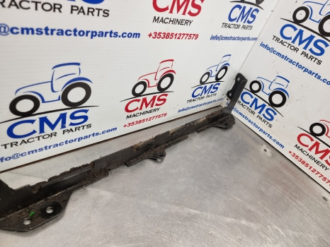 John Deere 6145r,  6r Series, Bbottom Front Hood Support L206141 - Body and exterior: picture 4 John Deere 6145r,  6r Series, Bbottom Front Hood Support L206141 - Body and exterior: picture 4