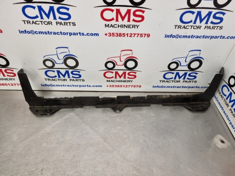 John Deere 6145r,  6r Series, Bbottom Front Hood Support L206141 - Body and exterior: picture 1 John Deere 6145r,  6r Series, Bbottom Front Hood Support L206141 - Body and exterior: picture 1