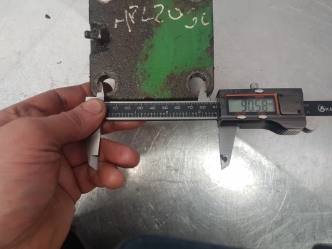 John Deere 6900, 6820, 6920, 6800, 3400 King Pivot L112111 - Steering for Farm tractor: picture 4 John Deere 6900, 6820, 6920, 6800, 3400 King Pivot L112111 - Steering for Farm tractor: picture 4