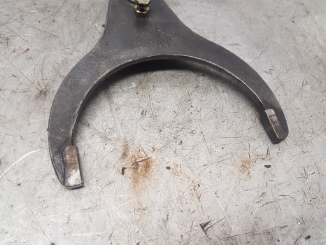 Landini Mythos Vision Series 105 Differential Lock Control Fork 3531772m2, 772r2 - Differential gear for Farm tractor: picture 4 Landini Mythos Vision Series 105 Differential Lock Control Fork 3531772m2, 772r2 - Differential gear for Farm tractor: picture 4