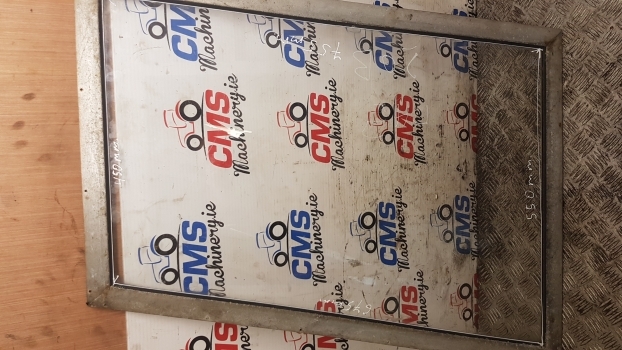 Massey Ferguson 50b Cab Window Frame Glass Lhs. Please Check By The Photos. - Window and parts for Backhoe loader: picture 2 Massey Ferguson 50b Cab Window Frame Glass Lhs. Please Check By The Photos. - Window and parts for Backhoe loader: picture 2