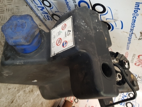 New Holland T6 Steyr Case Maxxum 145 Adblue Tank 47744994, 48049876, 84144089 - AdBlue tank for Farm tractor: picture 2 New Holland T6 Steyr Case Maxxum 145 Adblue Tank 47744994, 48049876, 84144089 - AdBlue tank for Farm tractor: picture 2