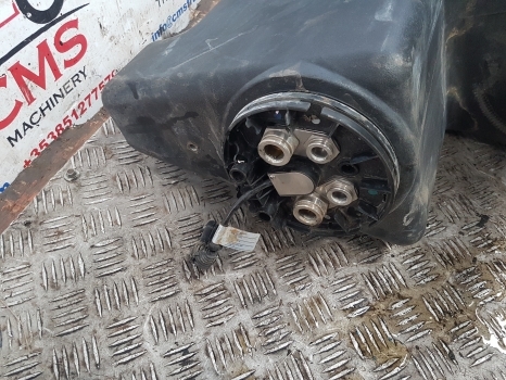 New Holland T7.200 Adblue Tank 84260592 - AdBlue tank for Farm tractor: picture 4 New Holland T7.200 Adblue Tank 84260592 - AdBlue tank for Farm tractor: picture 4