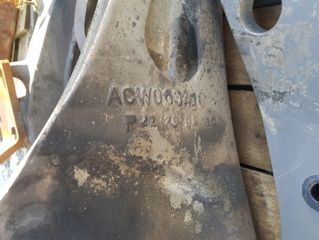 Spare parts for Front loader for tractor Massey Ferguson 5612, 6612, 5613, 6615 Front Loader Bracket Kit Acw003418a: picture 7
