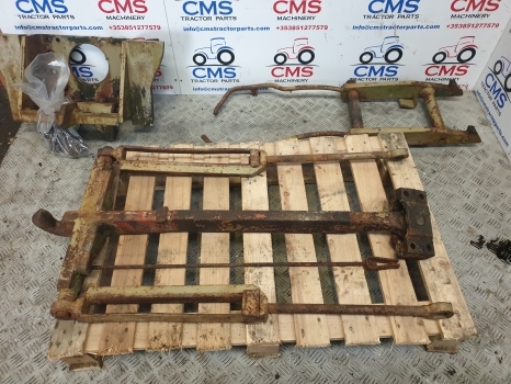 Zetor Crystal 8011 Complete Pick Up Hitch Will Also Fit Ursus - Quick coupler for Farm tractor: picture 1 Zetor Crystal 8011 Complete Pick Up Hitch Will Also Fit Ursus - Quick coupler for Farm tractor: picture 1