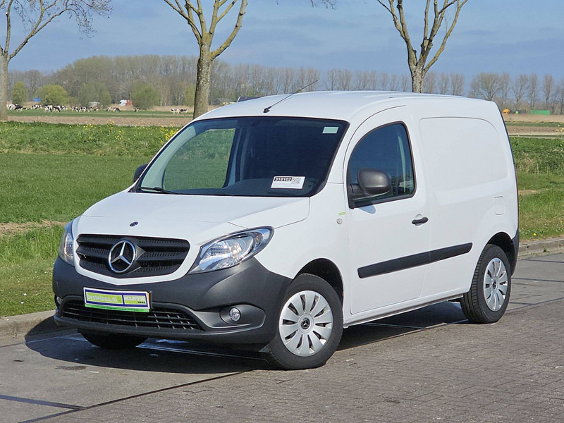 Mercedes-Benz Citan 108 CDI AC 17 dkm.!!! - Box van: picture 2 Mercedes-Benz Citan 108 CDI AC 17 dkm.!!! - Box van: picture 2
