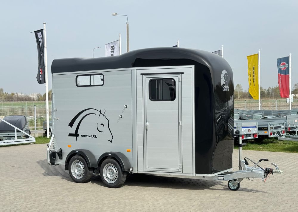 CHEVAL LIBERTÉ Cheval Liberte Touring Country XL przyczepa na dwa konie | duża siodlarnia | drzwi boczne | rampa przednia | 387×179 cm | ALUMINIOWA | Debon | dostawa | mocna i solidna | - Horse trailer: picture 1 CHEVAL LIBERTÉ Cheval Liberte Touring Country XL przyczepa na dwa konie | duża siodlarnia | drzwi boczne | rampa przednia | 387×179 cm | ALUMINIOWA | Debon | dostawa | mocna i solidna | - Horse trailer: picture 1