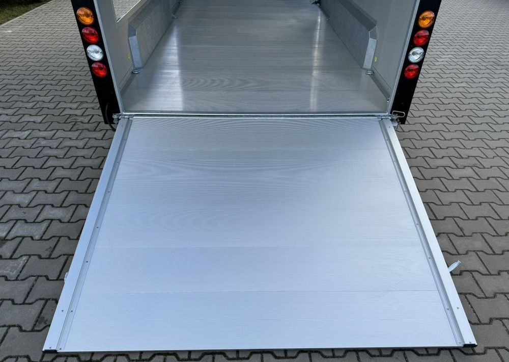 Closed box trailer DEBON C800 przyczepa furgon + klapa boczna przyczepa wystawowa handlowa targowa: picture 14 Closed box trailer DEBON C800 przyczepa furgon + klapa boczna przyczepa wystawowa handlowa targowa: picture 14