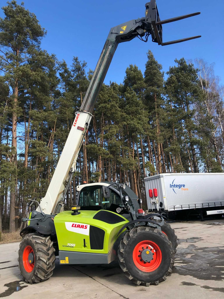 CLAAS SCORPION 7055 Varipower, Klima, Zaczep hydr,Centr smar,z Francji - Telescopic handler: picture 3 CLAAS SCORPION 7055 Varipower, Klima, Zaczep hydr,Centr smar,z Francji - Telescopic handler: picture 3