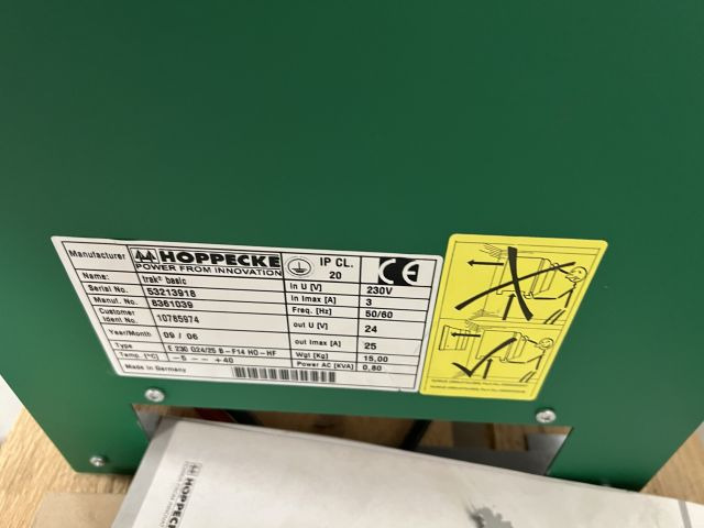 Hoppecke 8361039 | Trak Basic 24V25A sn. 53213918 Year 2009 80A Rema battery con Trak Basic 24V25A sn. 53213918 Year 2009 80A Rema battery connector - Battery for Material handling equipment: picture 2 Hoppecke 8361039 | Trak Basic 24V25A sn. 53213918 Year 2009 80A Rema battery con Trak Basic 24V25A sn. 53213918 Year 2009 80A Rema battery connector - Battery for Material handling equipment: picture 2