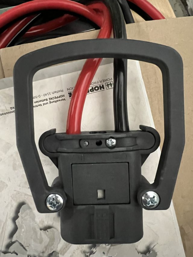 Hoppecke 8488827 | Trak Basic 24V25A sn. 53225727 Year 2011 80A Rema battery con Trak Basic 24V25A sn. 53225727 Year 2011 80A Rema battery connector - Battery for Material handling equipment: picture 3 Hoppecke 8488827 | Trak Basic 24V25A sn. 53225727 Year 2011 80A Rema battery con Trak Basic 24V25A sn. 53225727 Year 2011 80A Rema battery connector - Battery for Material handling equipment: picture 3