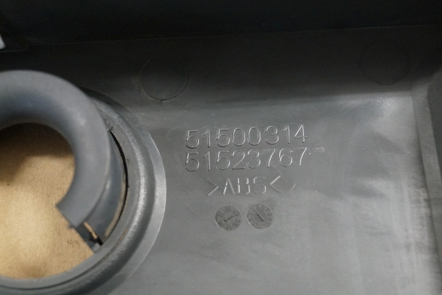 Jungheinrich 51500314 | bonnet including contact key and battery/hour indicator - Frame/ Chassis for Material handling equipment: picture 3 Jungheinrich 51500314 | bonnet including contact key and battery/hour indicator - Frame/ Chassis for Material handling equipment: picture 3