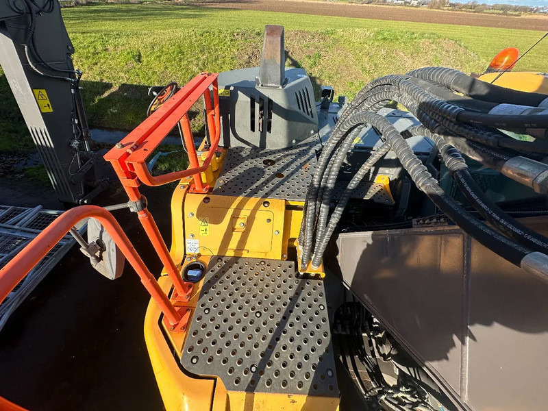 Crawler excavator Volvo ECR 235 EL: picture 9 Crawler excavator Volvo ECR 235 EL: picture 9