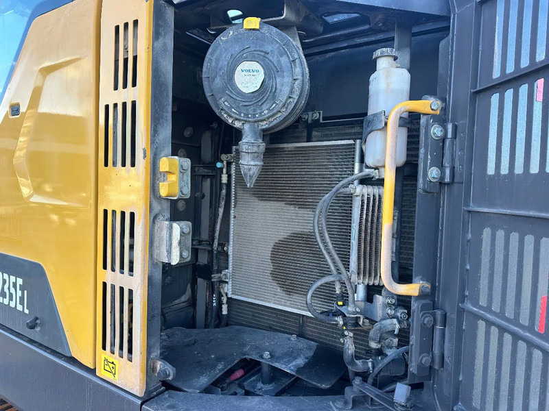 Crawler excavator Volvo ECR 235 EL: picture 16 Crawler excavator Volvo ECR 235 EL: picture 16