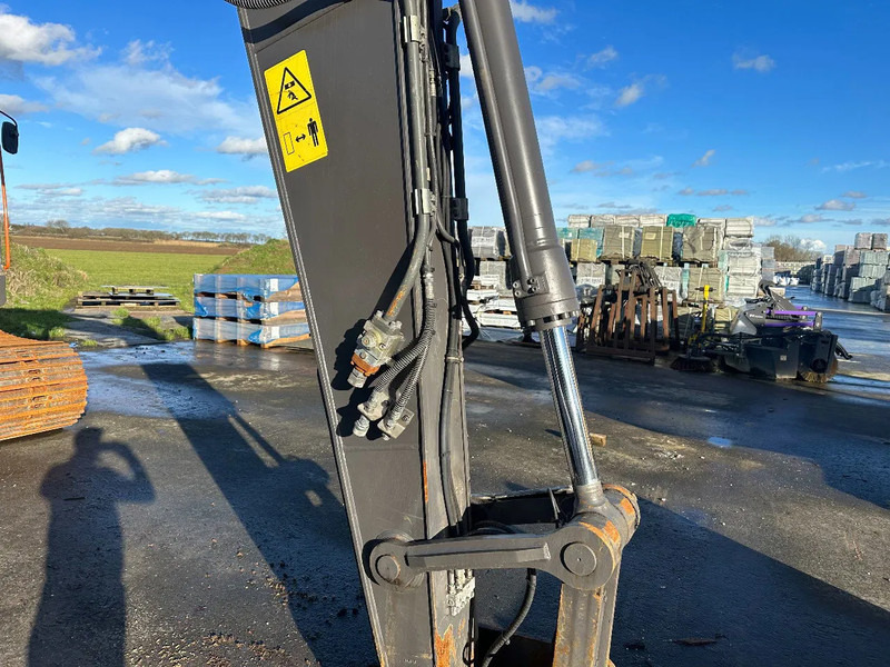 Crawler excavator Volvo ECR 235 EL: picture 6 Crawler excavator Volvo ECR 235 EL: picture 6
