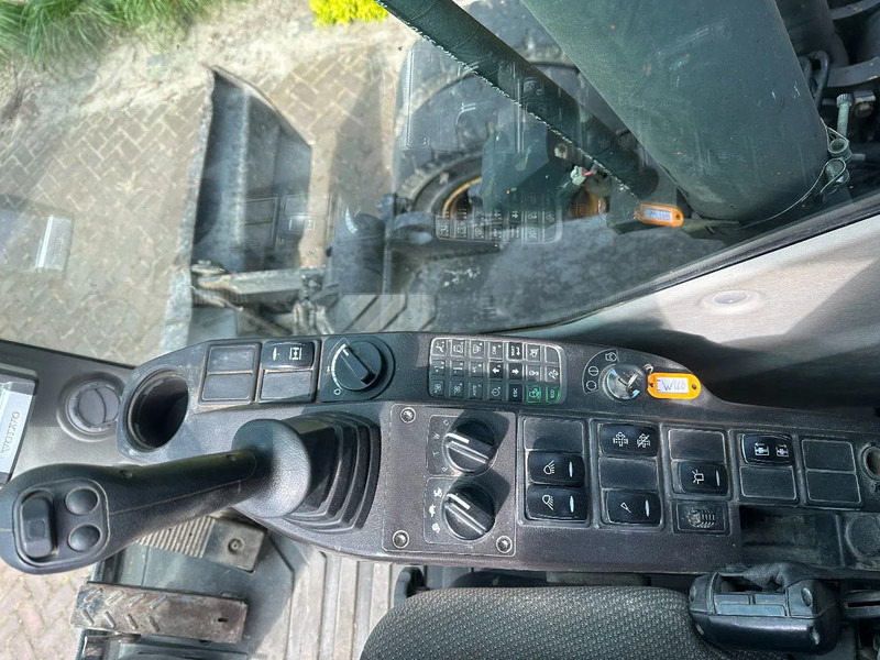 Wheel excavator Volvo EW160 D: picture 12
