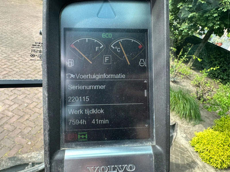 Wheel excavator Volvo EW160 D: picture 16