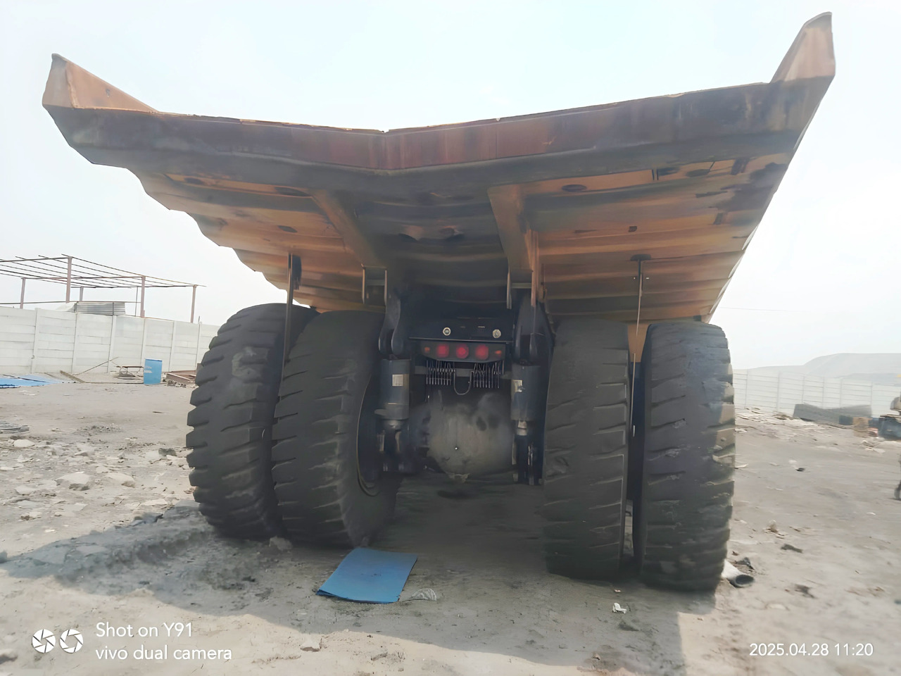 KOMATSU DUMP TRUCK HD785-7 - Mining machinery: picture 2 KOMATSU DUMP TRUCK HD785-7 - Mining machinery: picture 2