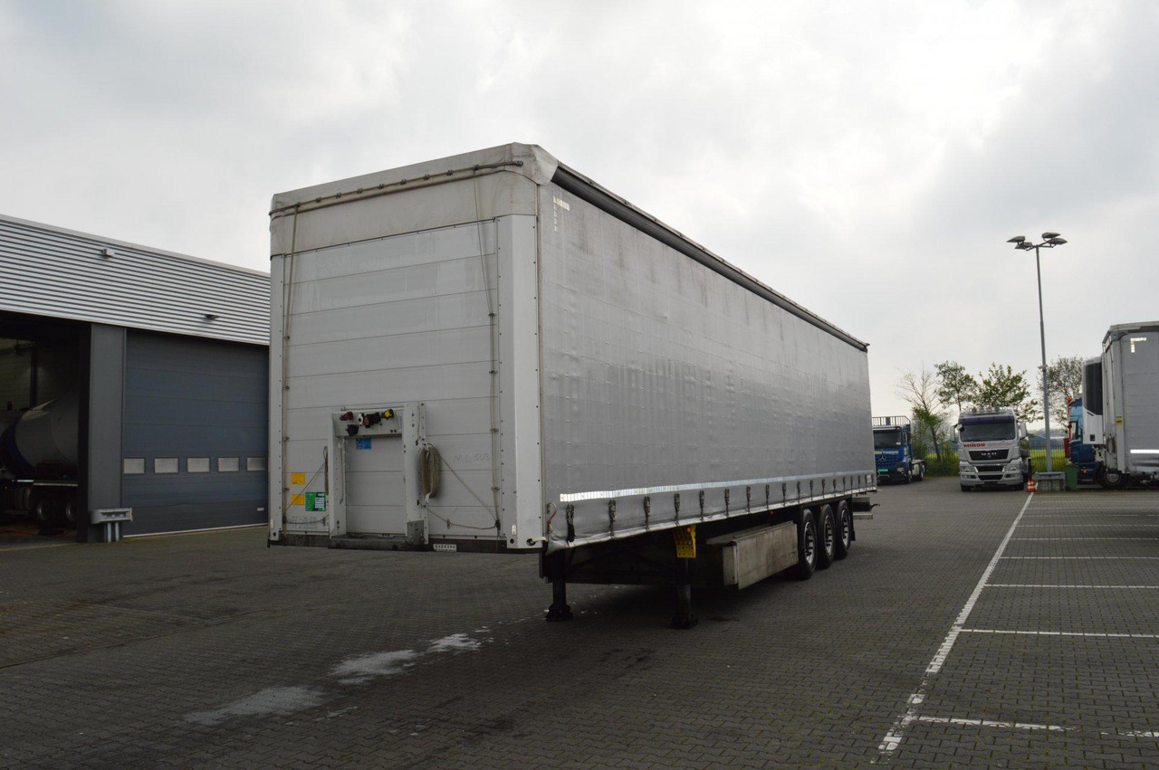 Curtainsider semi-trailer Schmitz Cargobull SCS24/L Lifting Axle: picture 1
