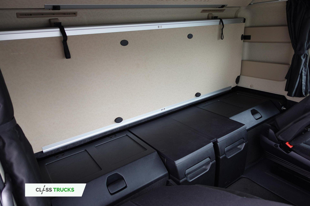 Tractor unit Mercedes-Benz Actros 5 1845 BigSpace Adaptive Cruise Control: picture 24 Tractor unit Mercedes-Benz Actros 5 1845 BigSpace Adaptive Cruise Control: picture 24