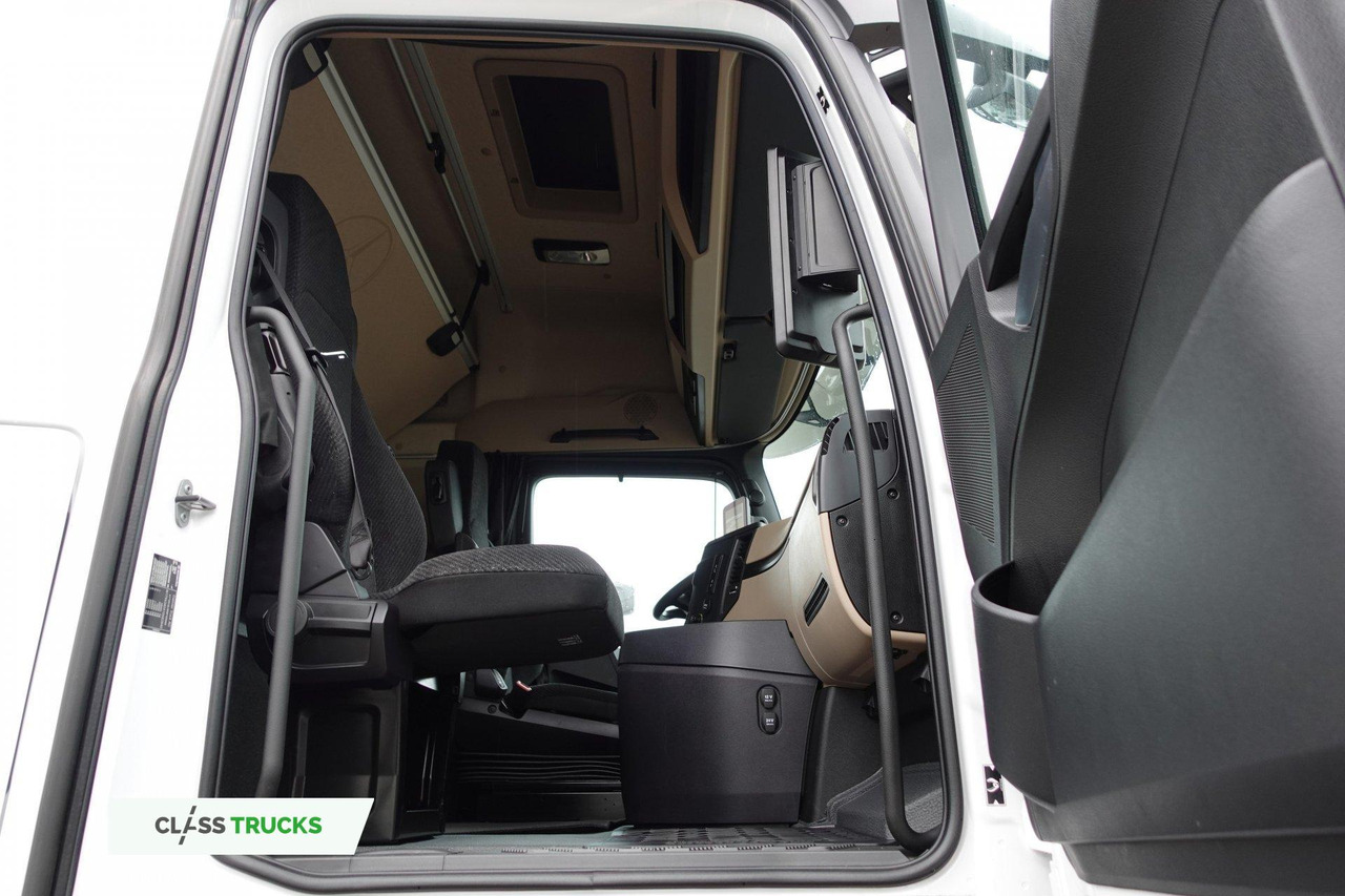 Tractor unit Mercedes-Benz Actros 5 1845 BigSpace Adaptive Cruise Control: picture 9 Tractor unit Mercedes-Benz Actros 5 1845 BigSpace Adaptive Cruise Control: picture 9