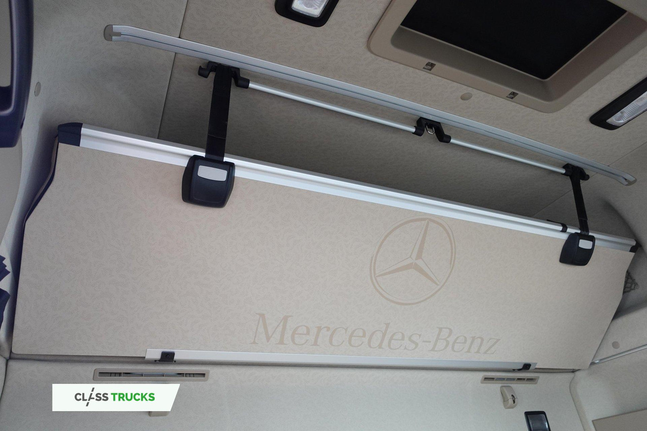 Tractor unit Mercedes-Benz Actros 5 1845 BigSpace Adaptive Cruise Control: picture 18 Tractor unit Mercedes-Benz Actros 5 1845 BigSpace Adaptive Cruise Control: picture 18