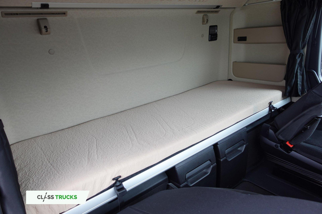 Tractor unit Mercedes-Benz Actros 5 1845 BigSpace Adaptive Cruise Control: picture 22 Tractor unit Mercedes-Benz Actros 5 1845 BigSpace Adaptive Cruise Control: picture 22