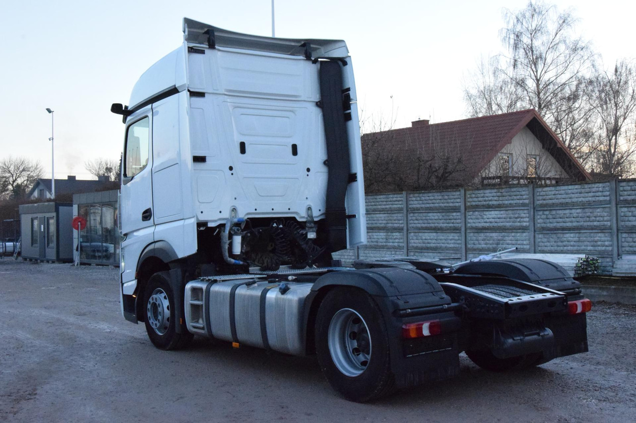 Tractor unit Mercedes-Benz Actros 5 1845 BigSpace: picture 6
