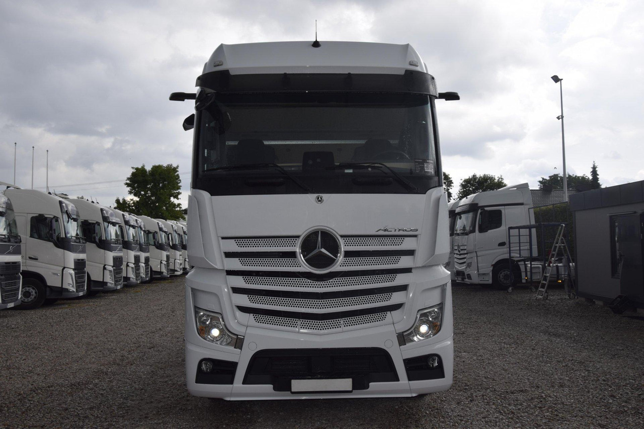 Mercedes-Benz Actros 5 1845 BigSpace - Tractor unit: picture 2 Mercedes-Benz Actros 5 1845 BigSpace - Tractor unit: picture 2
