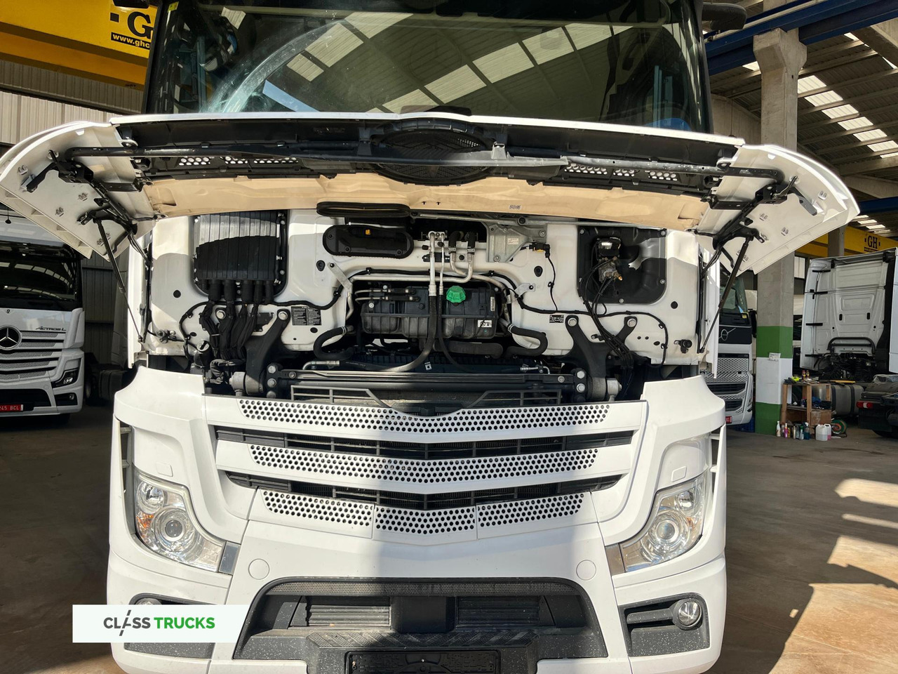 Tractor unit Mercedes-Benz Actros 5 1845 BigSpace: picture 9